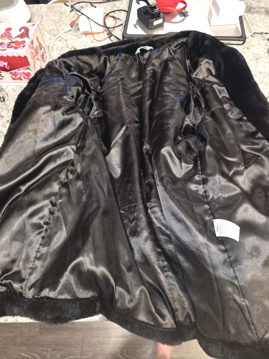 Time and Tru Black Faux Fur Teddy Jacket - Picture 8 of 8